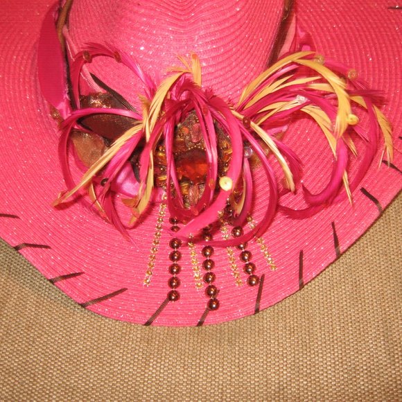 ❤️WHITTALL & SHON KENTUCKY DERBY Feathers Sequins Beaded  Raffia Hat